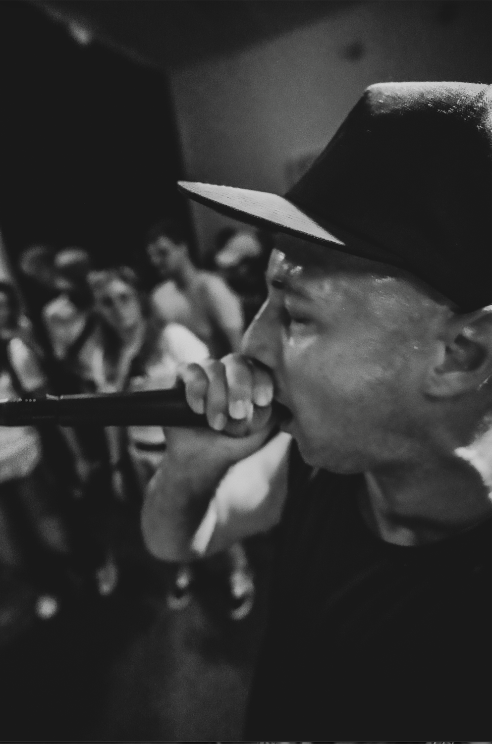Kos — Vocals, Moon Scorched live